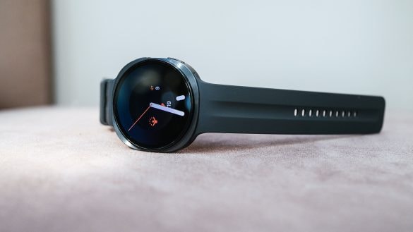 Samsung Galaxy Watch 9 jsou oficiální. Chytřejší hodinky s AI stojí od 9 999 Kč