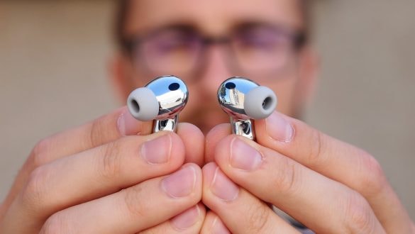 Recenze Huawei FreeBuds Neo: Za 3 tisíce nabízí zvuk, který jsem nečekal