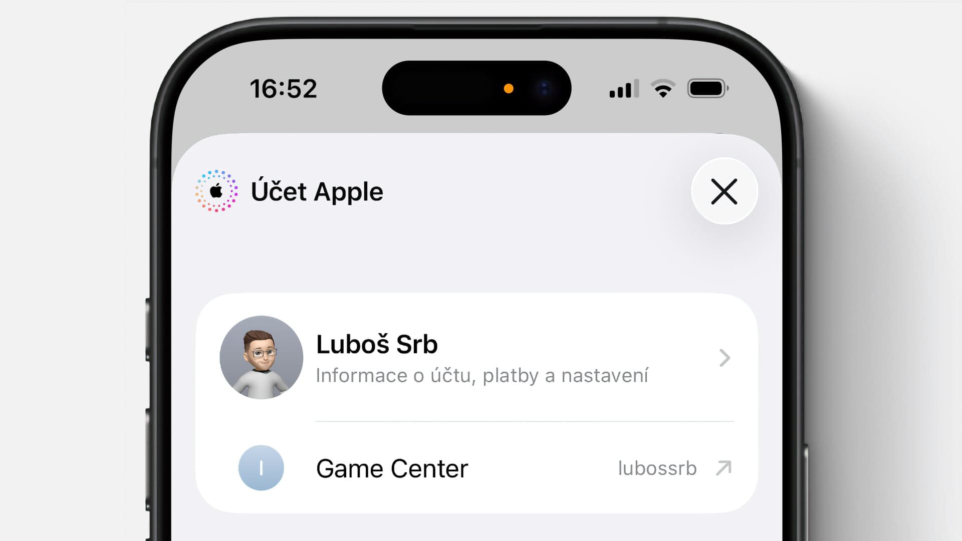 Oranžová tečka na iPhonu | Zdroj: Luboš Srb