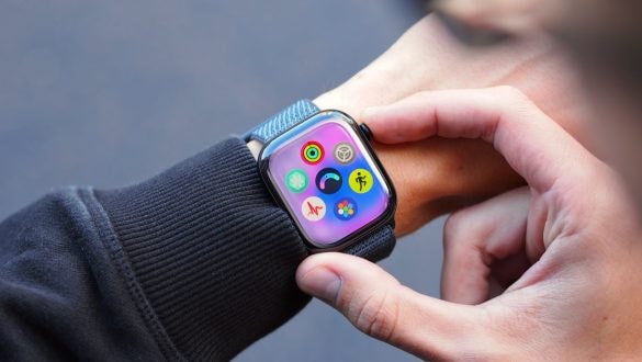 Recenze Apple Watch Series 12: Známý vzhled, lepší zdraví a nepříjemné limity