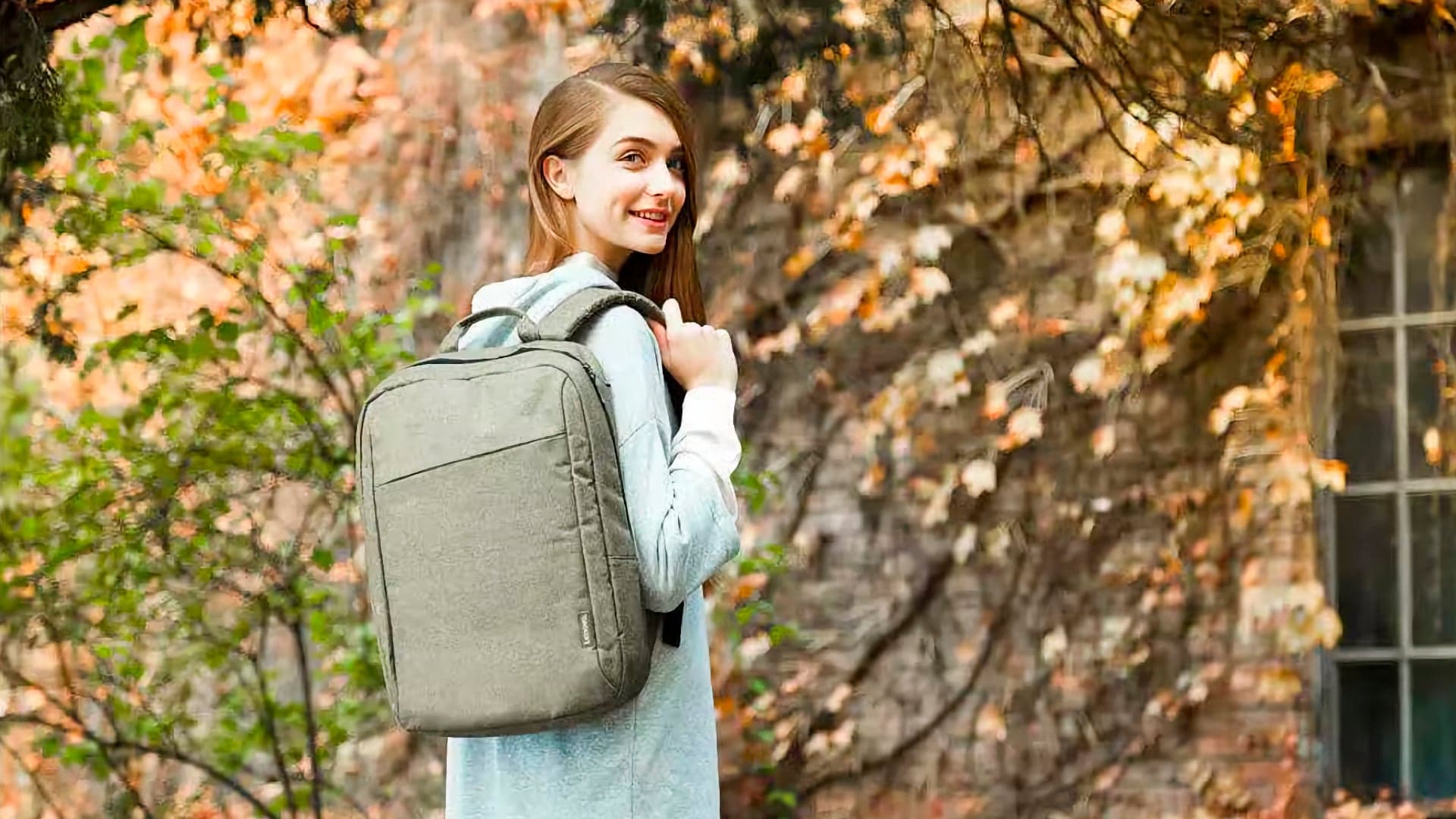 Lenovo Backpack B210, zelený | Zdroj: Lenovo
