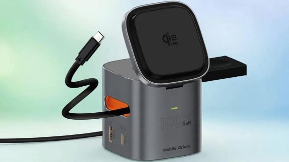 Chytrá kostka z Alzy je hitem. Nabije až 6 zařízení, zvládá výkon až 100 W