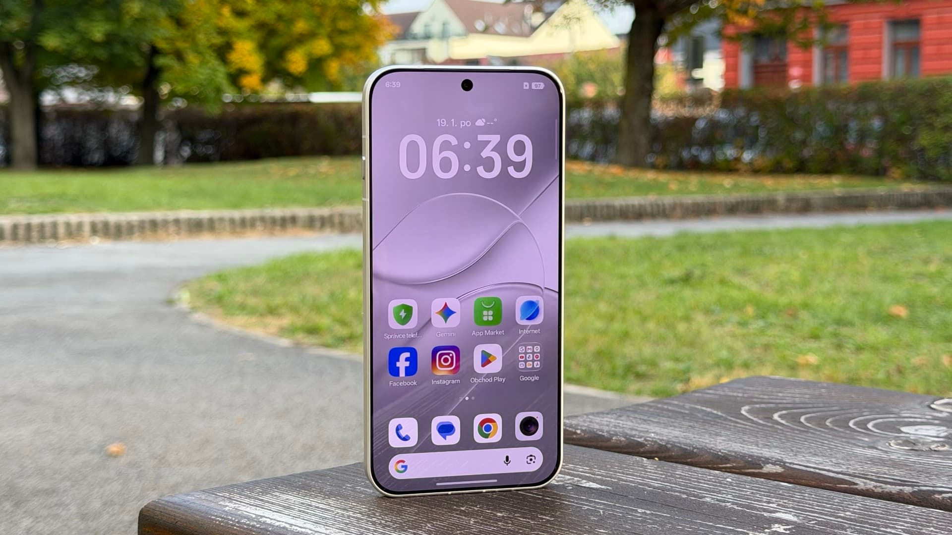 Oppo Find X10 Pro Max | Zdroj: Mobil Pohotovost
